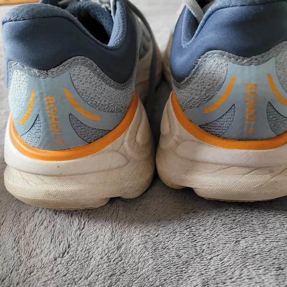 MENS BLUE HOKA BONDI 9 SIZE 9.5 GOOD USED CONDITION NO BOX SEE PICS 1162011DNP - Picture 9 of 10